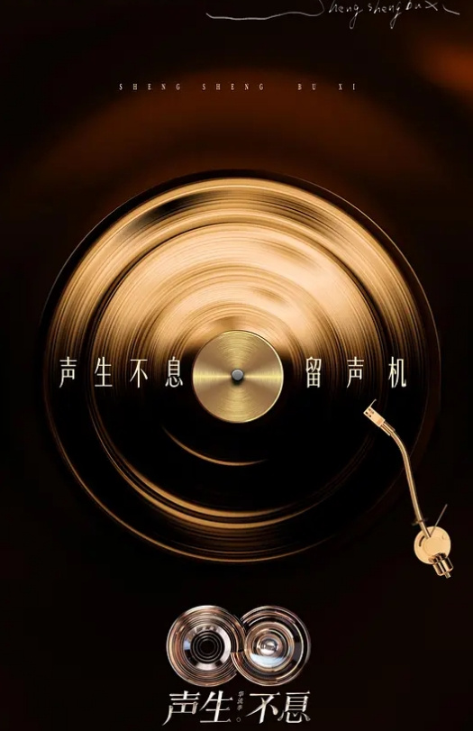 兄妹乱伦海角兄妹乱伦狂人热销新作_妹妹在阳台打电话强制按在地板上操_床上拽着头发深顶粉穴_无套爆射 - 小骚B